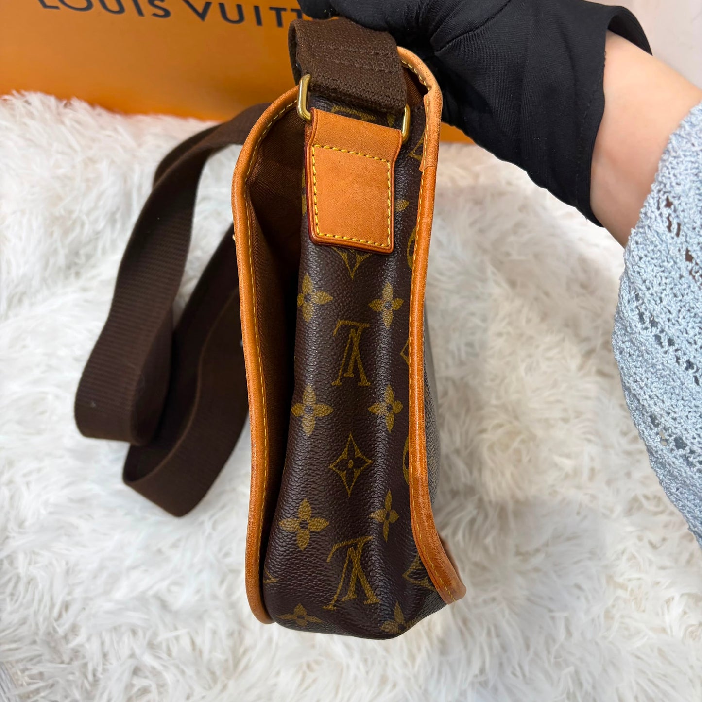 LV MESSENGER BOSHORE PM M40106