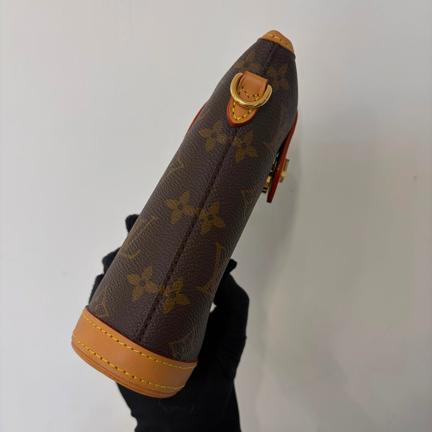 LV Fold Me M80874