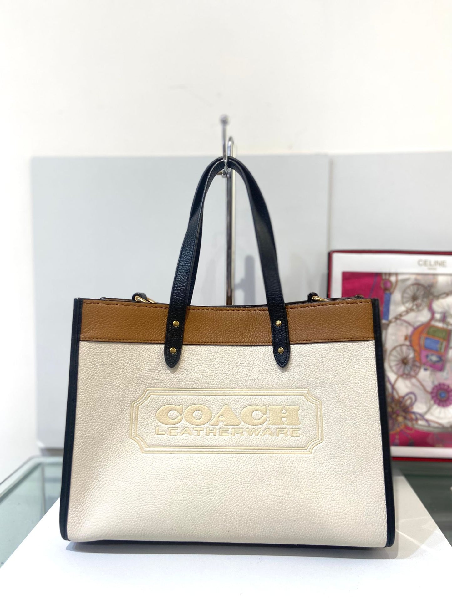 Coach Field tote 30
