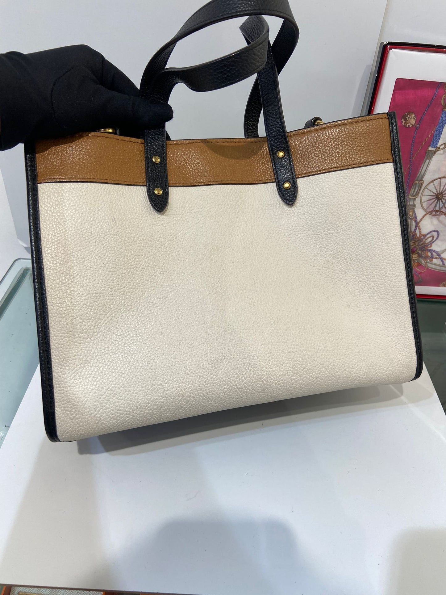 Coach Field tote 30