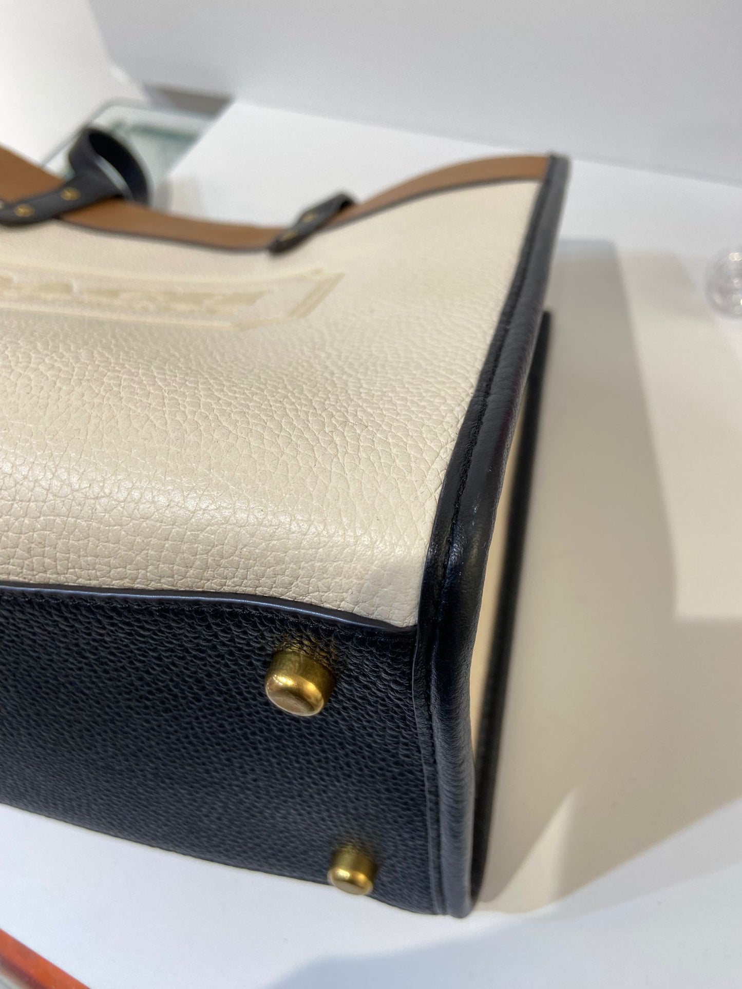 Coach Field tote 30