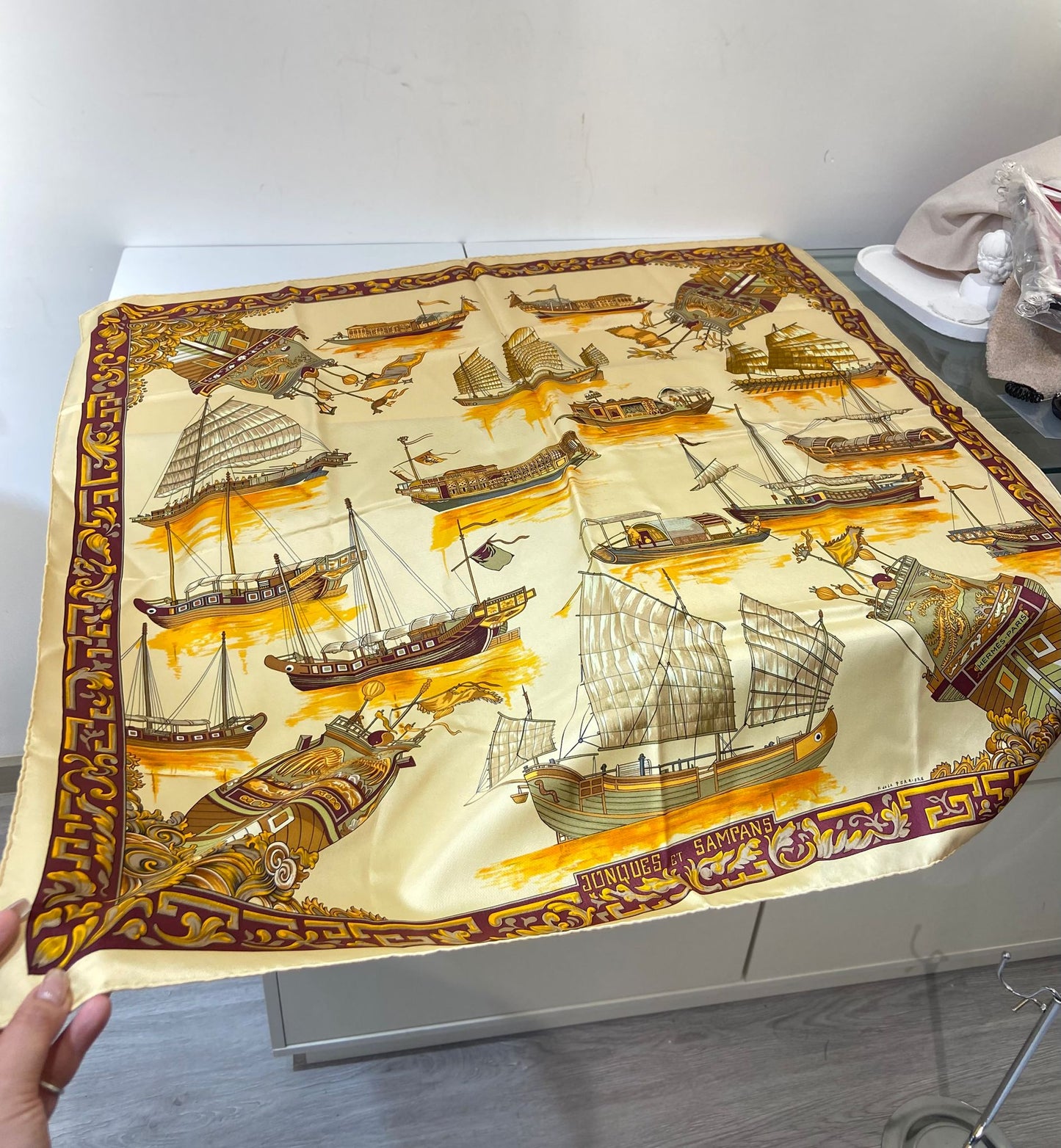 Hermès Jonques et Sampans 90x90 scarf