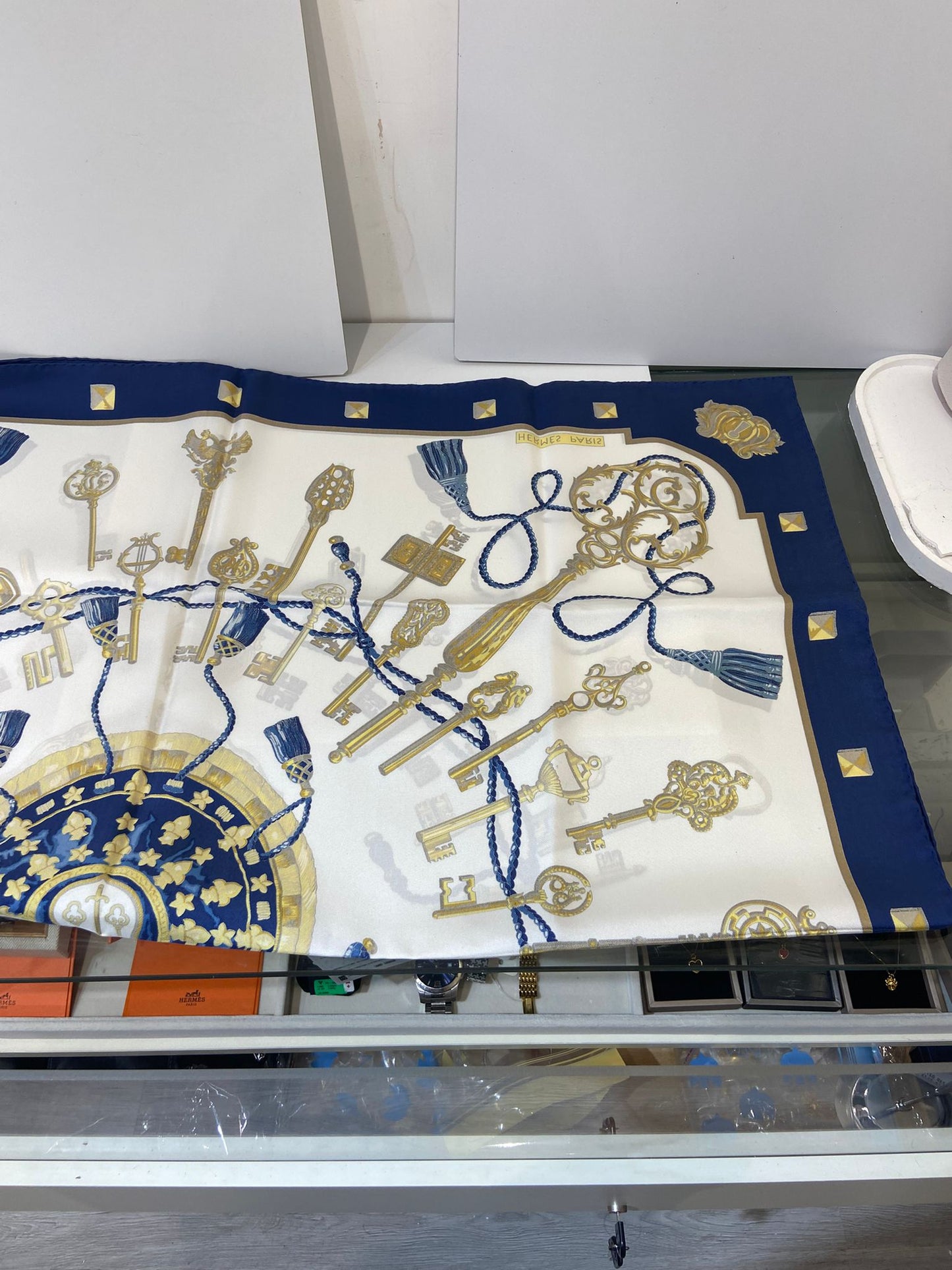 Hermès Les Clés 90x90 scarf