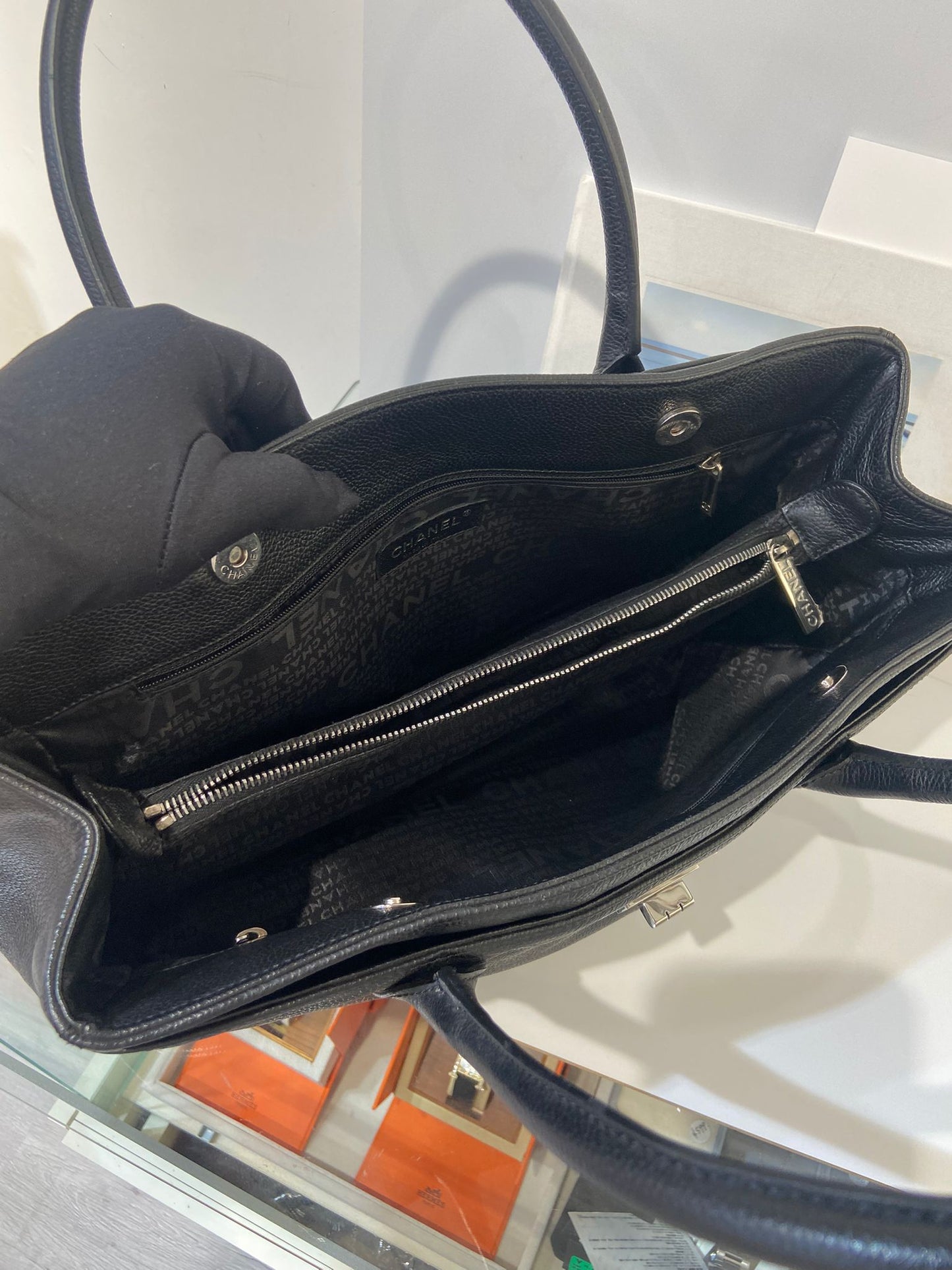 CHANEL exclutive cert tote