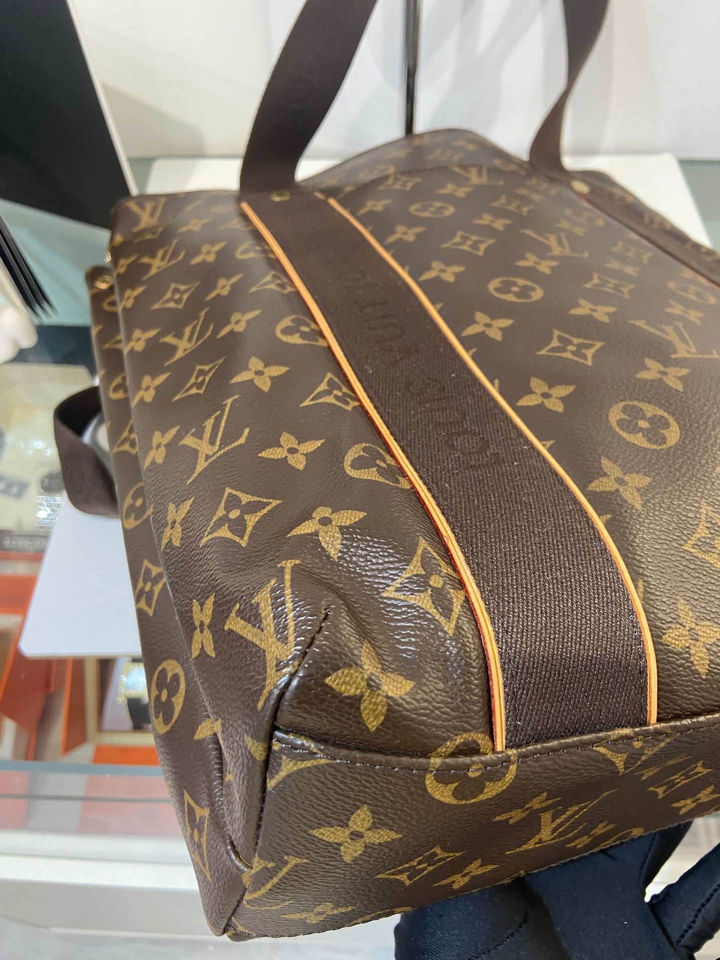 LV Monogram Cabas Beaubourg tote