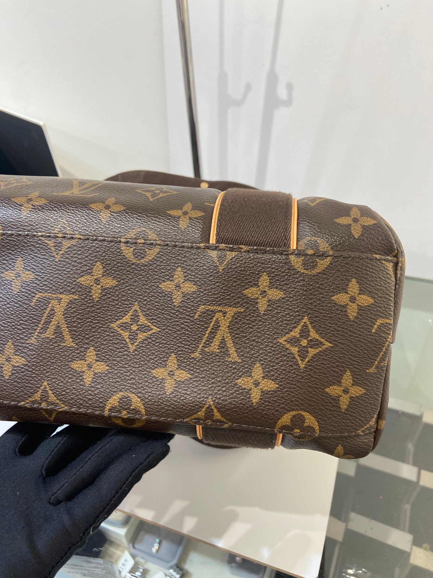 LV Monogram Cabas Beaubourg tote