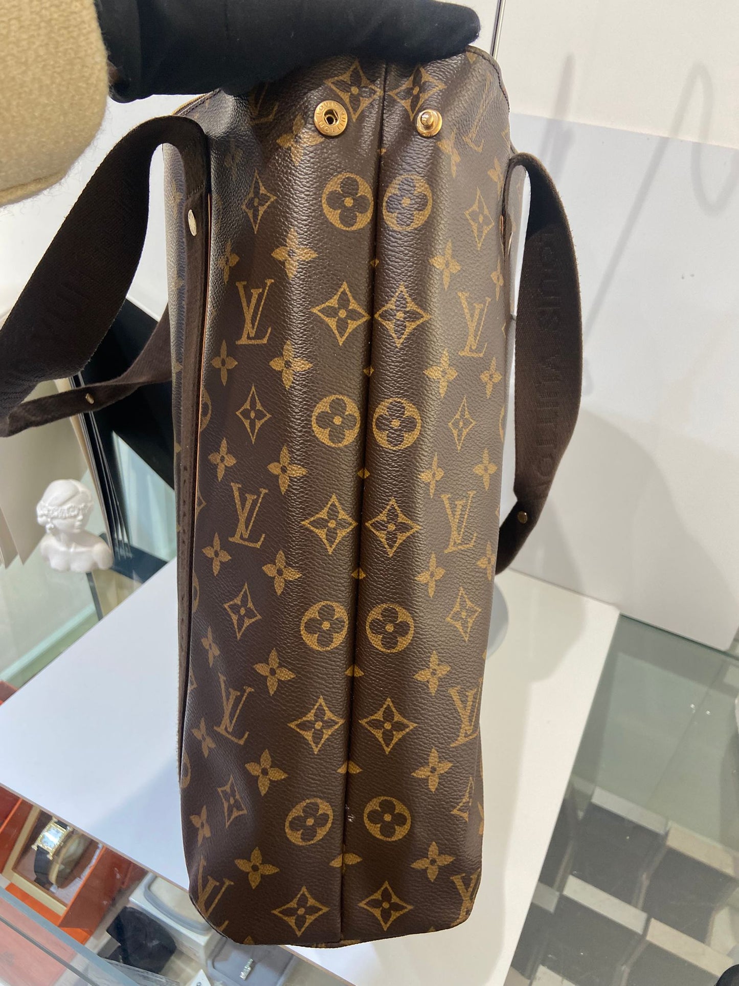 LV Monogram Cabas Beaubourg tote