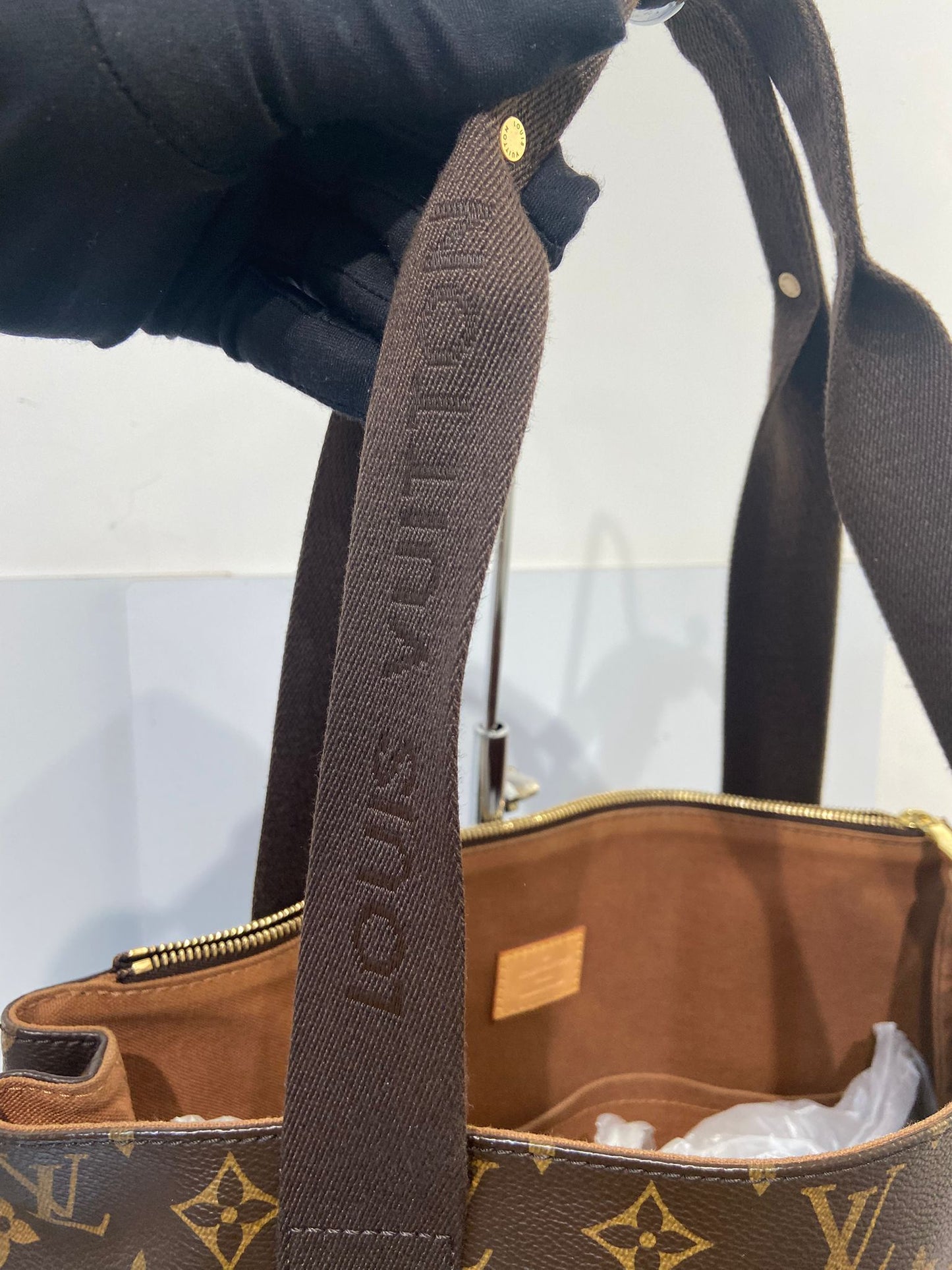 LV Monogram Cabas Beaubourg tote