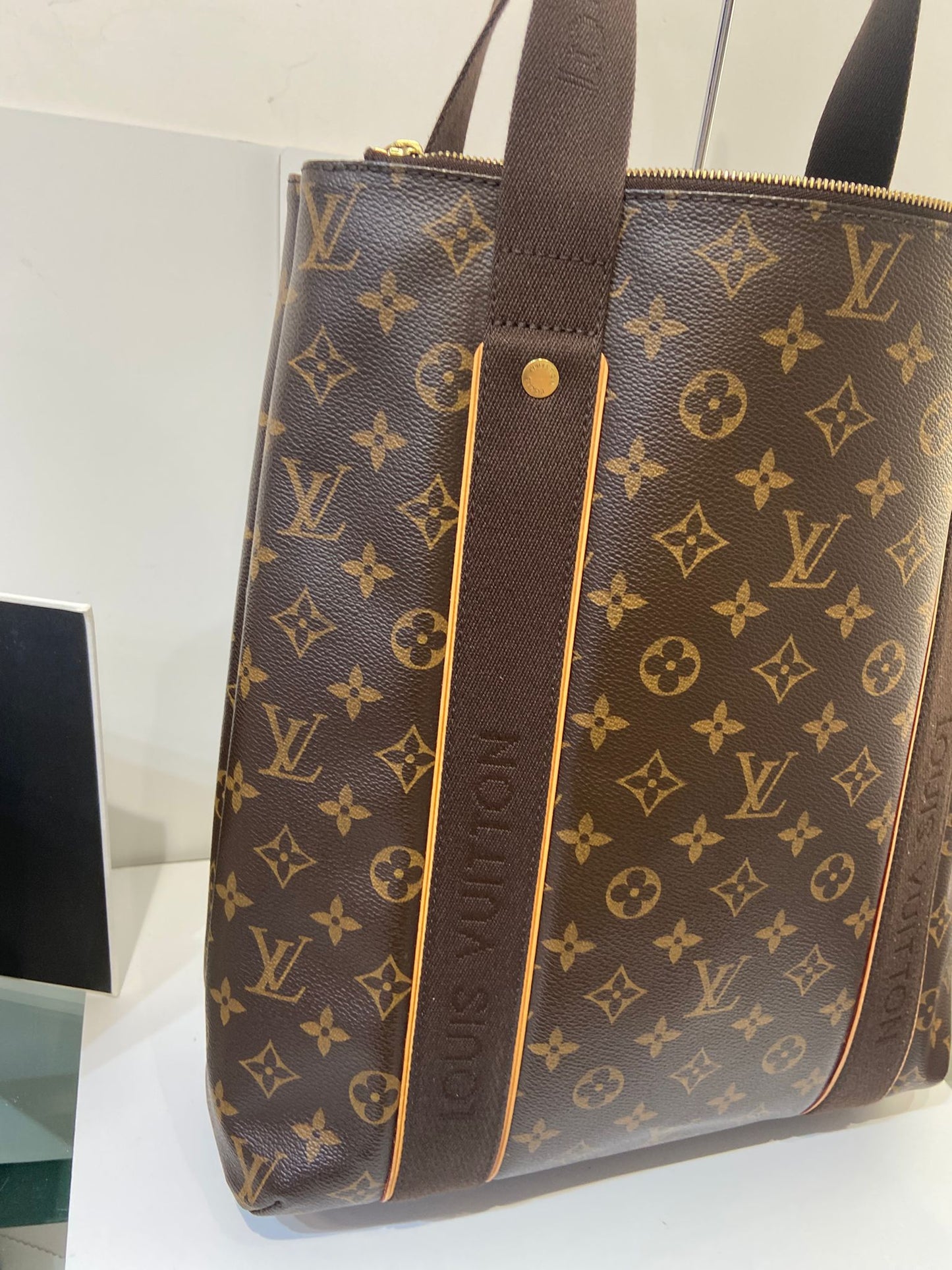 LV Monogram Cabas Beaubourg tote