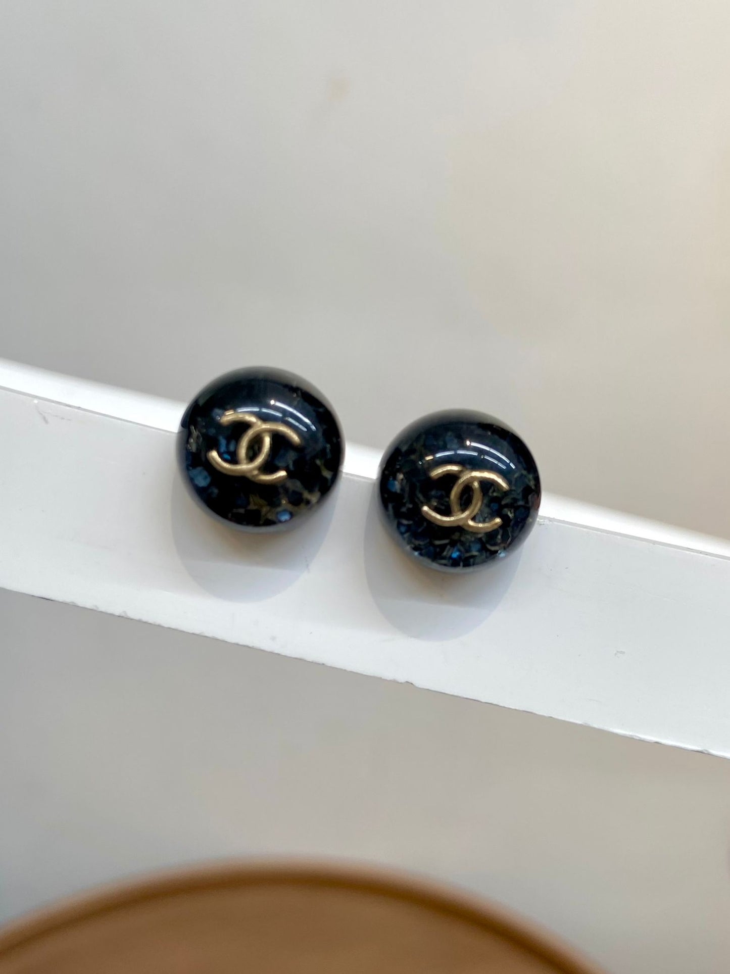 Chanel 黑色圓形 耳環