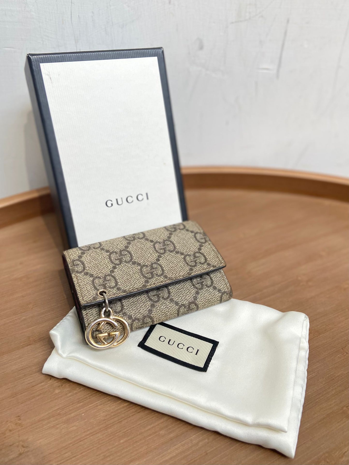 Gucci老花鎖匙包