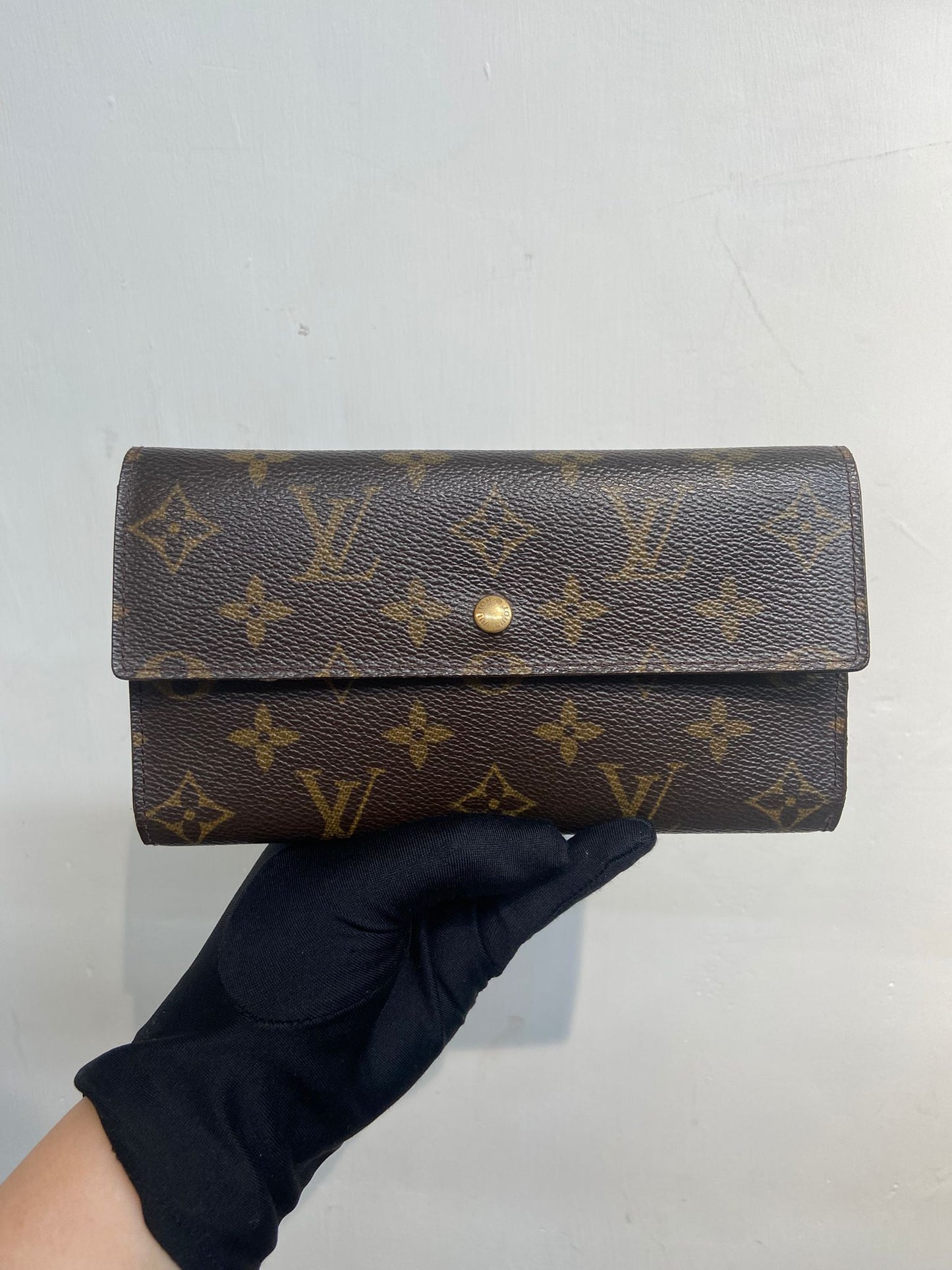 LV compact long wallet