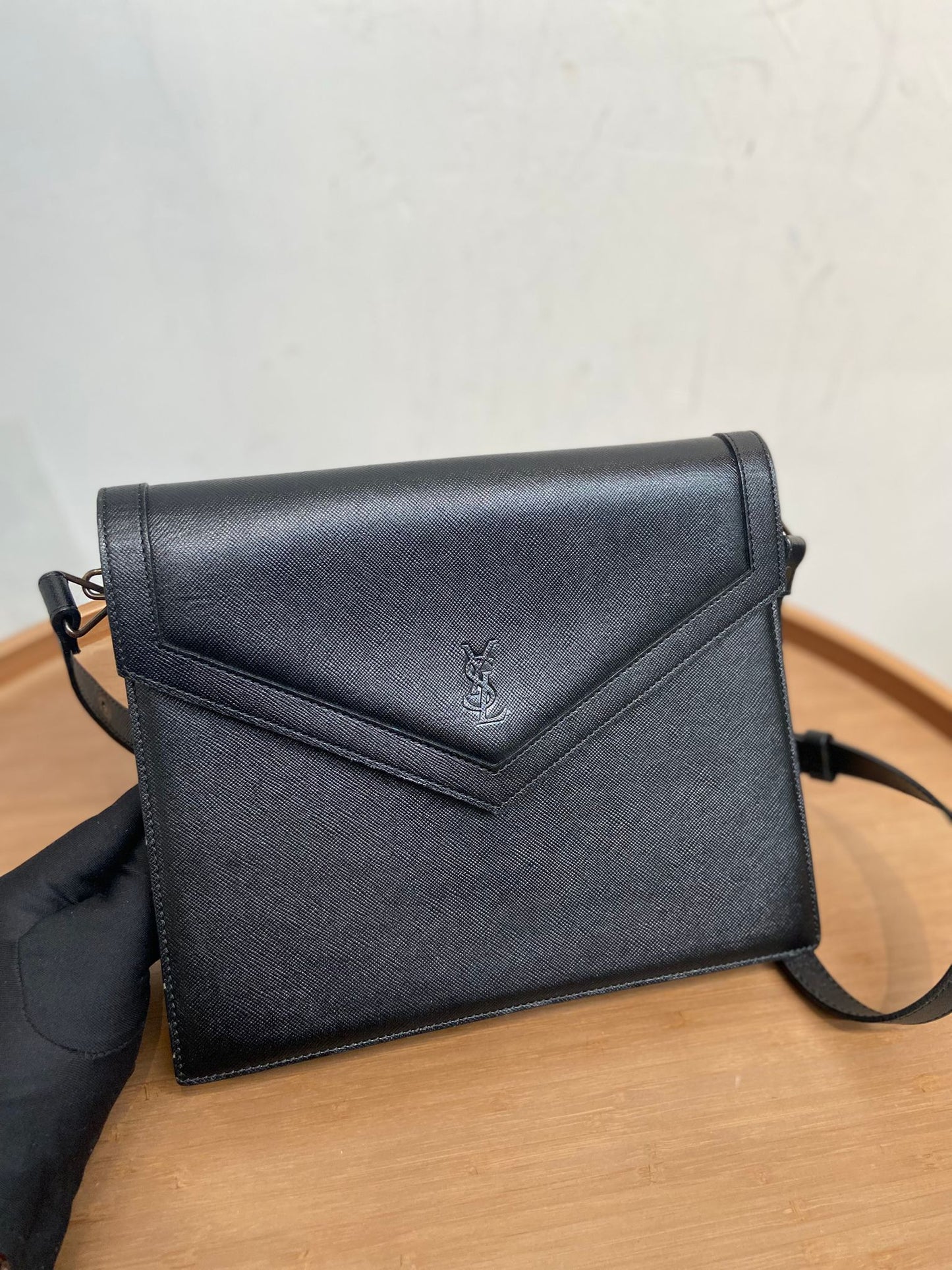 YSL 信封包