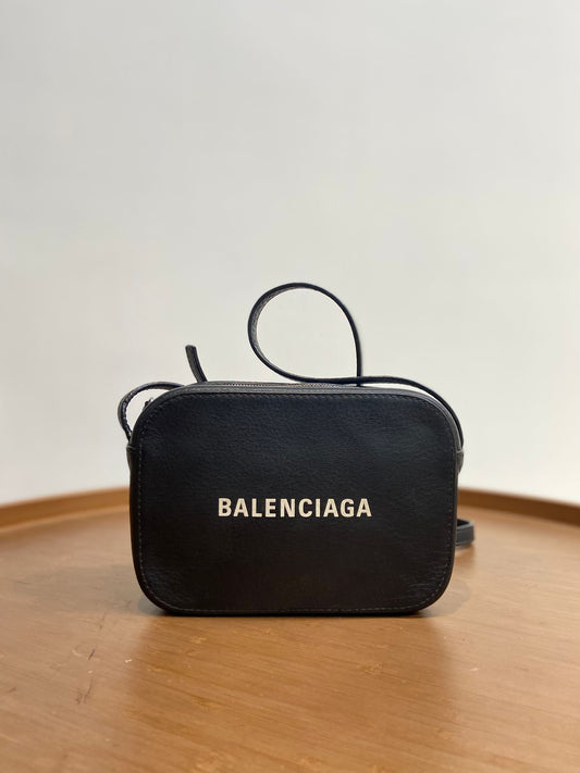 BALENCIAGA 巴黎世家相機包