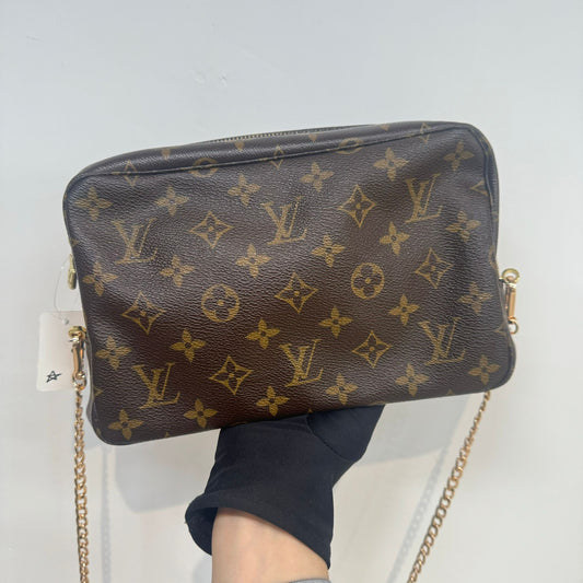 LV Pouch