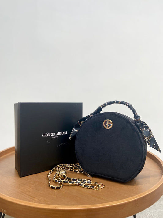 Armani beauty 絲絨圓餅包