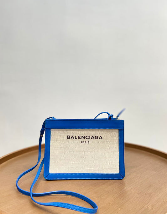 Balenciaga帆布配皮斜孭袋