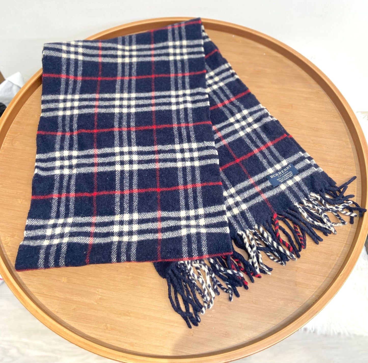 Burberry 深藍色羊絨頸巾