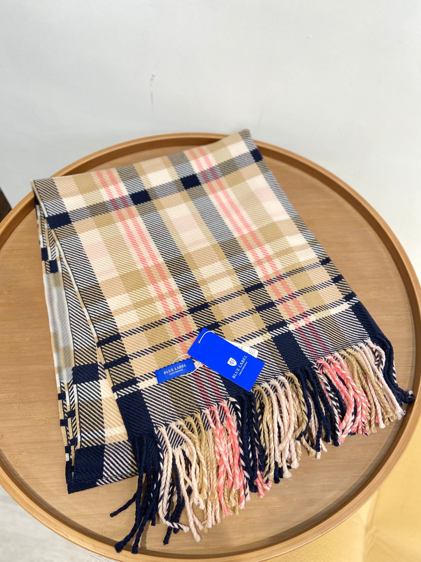 Blue Label Crestbridge大披肩