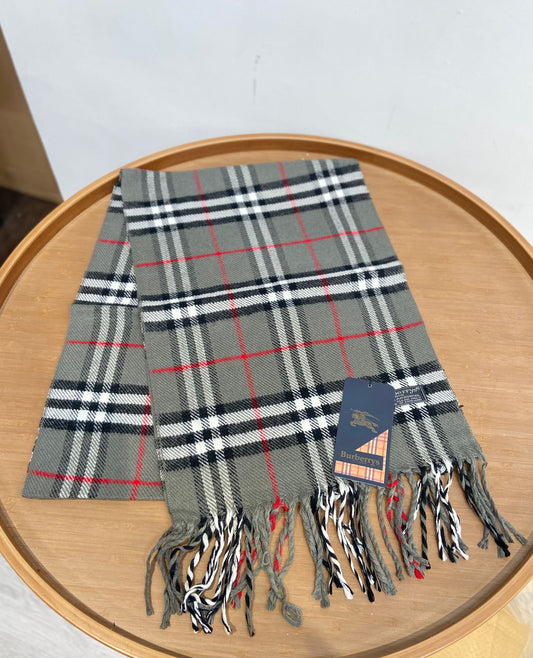 BURBERRY 灰色頸巾 有吊牌&包裝