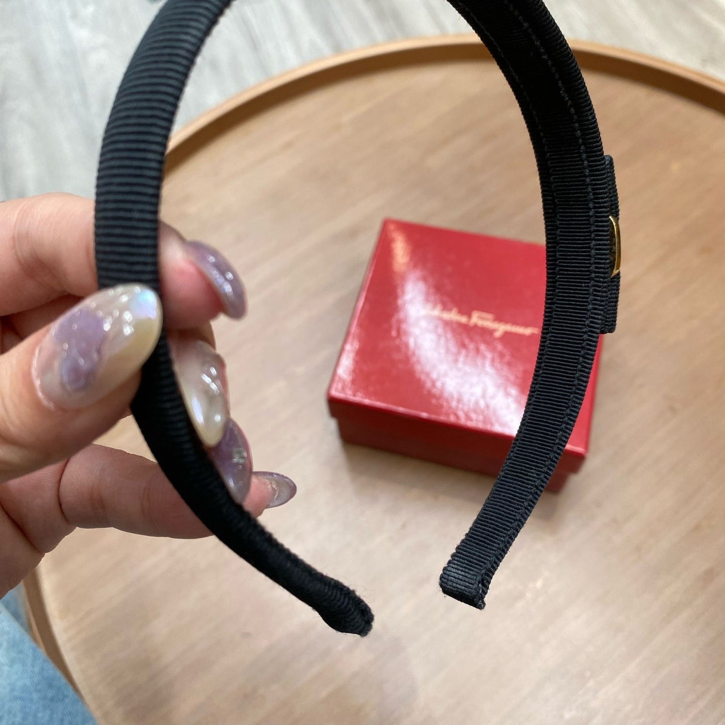 Ferragamo頭箍 有盒