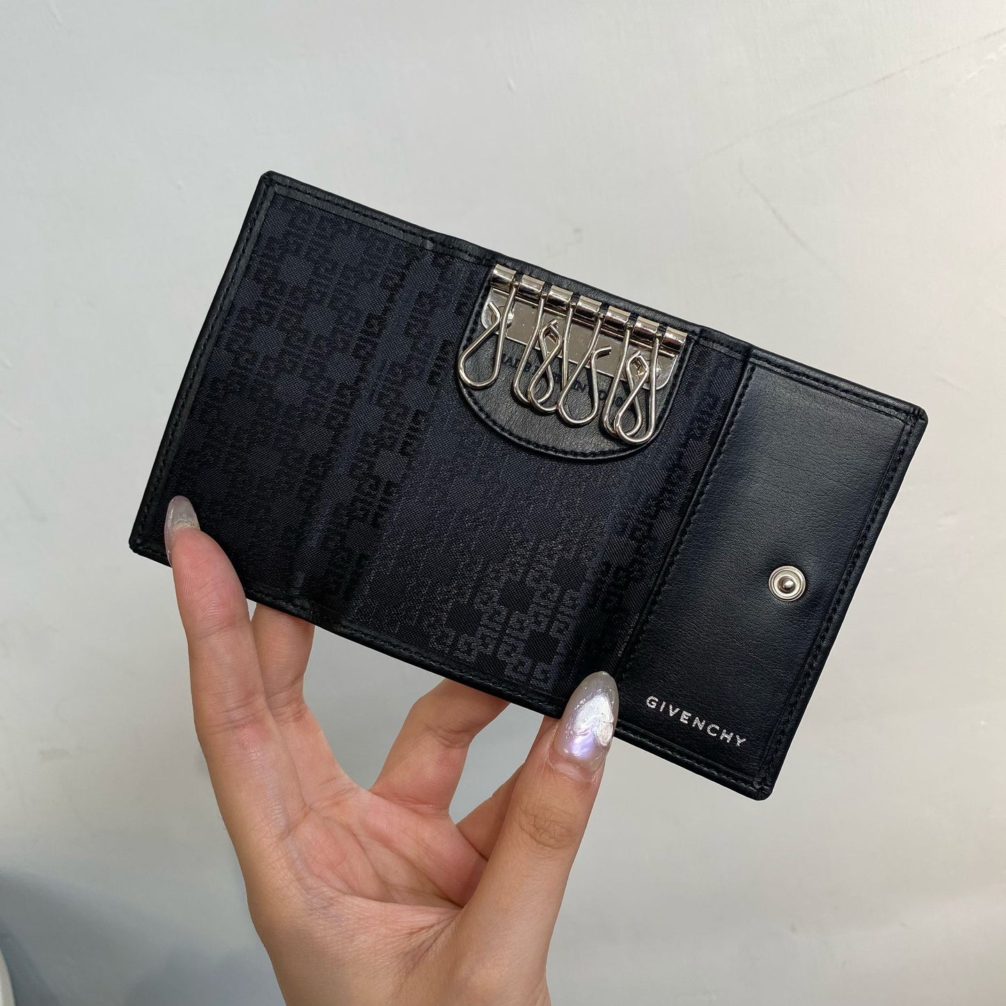 Givenchy鎖匙包