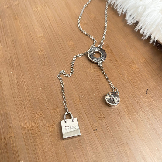 DIOR 長頸鏈