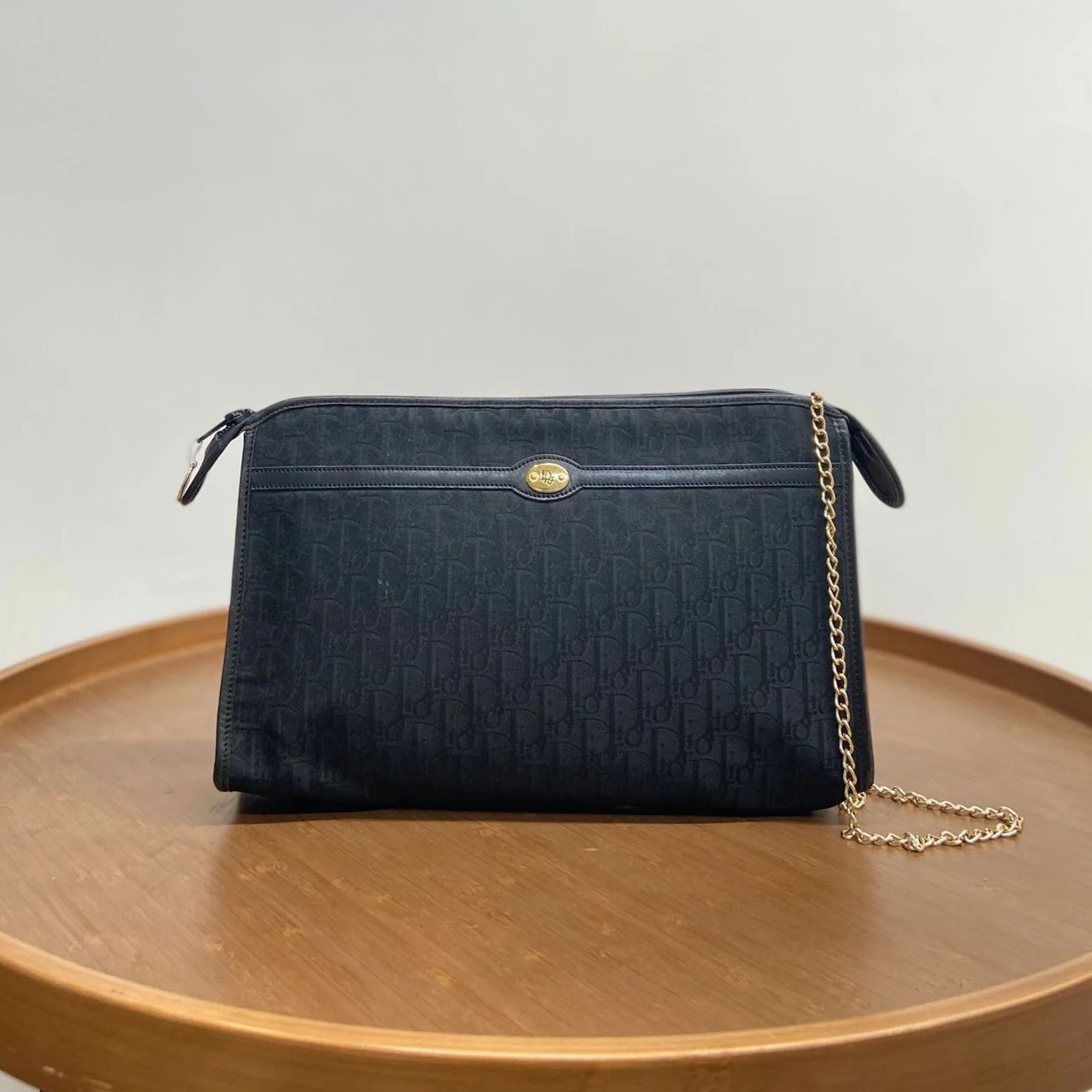 Dior pouch