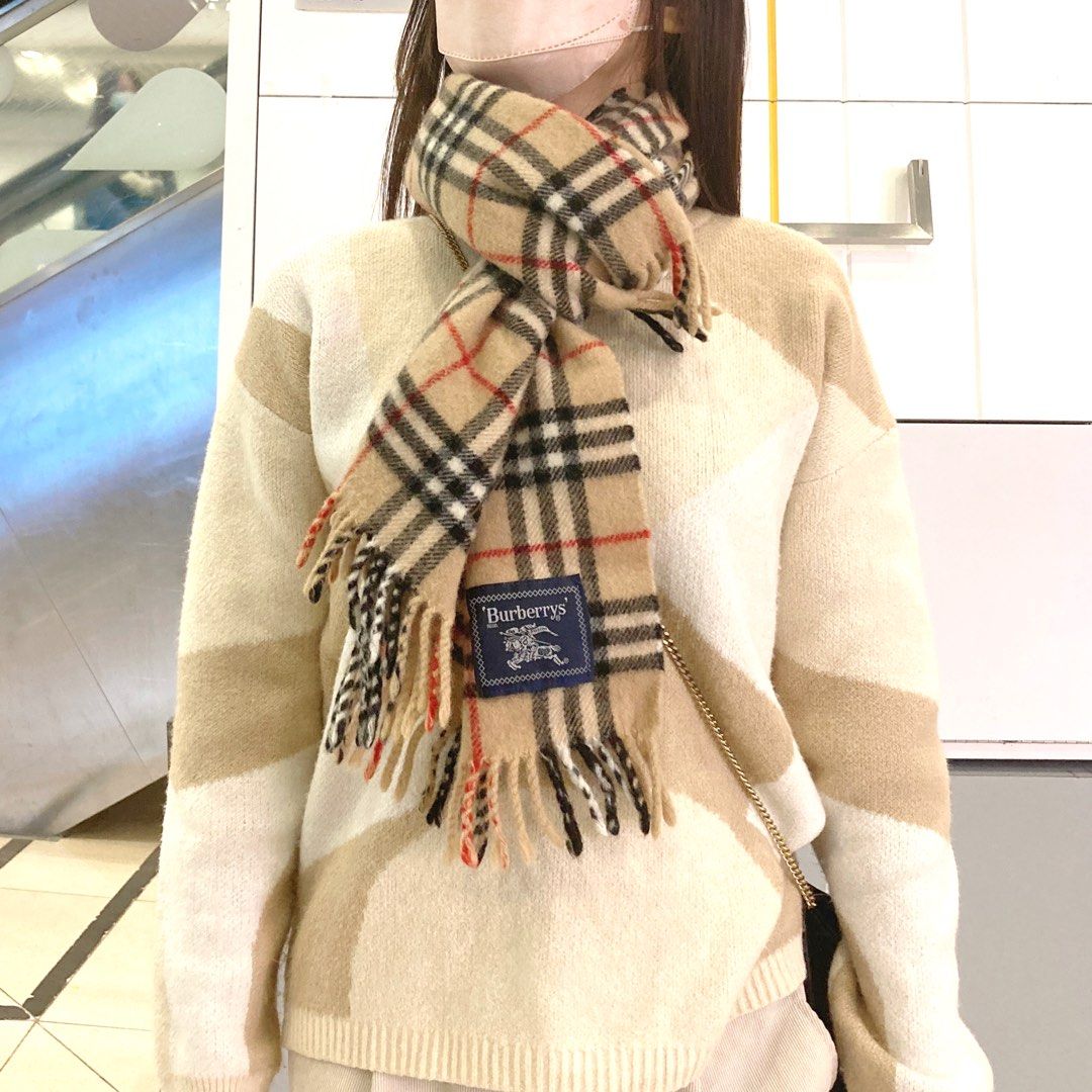 Burberry Vintage Lambswool Scarf 羊毛頸巾