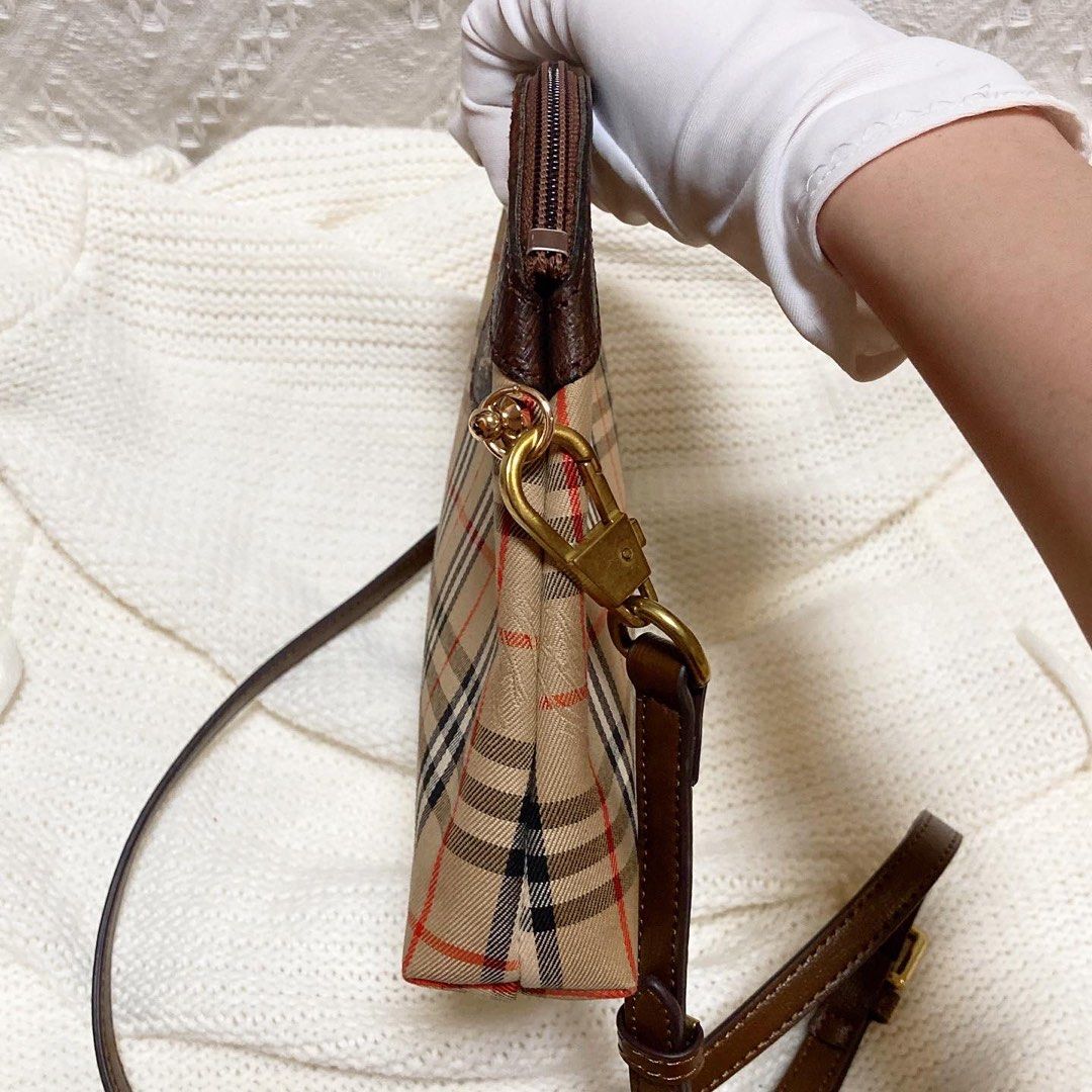 Burberry Vintage Check Pouch 經典格子包 (送新皮帶/鏈帶)
