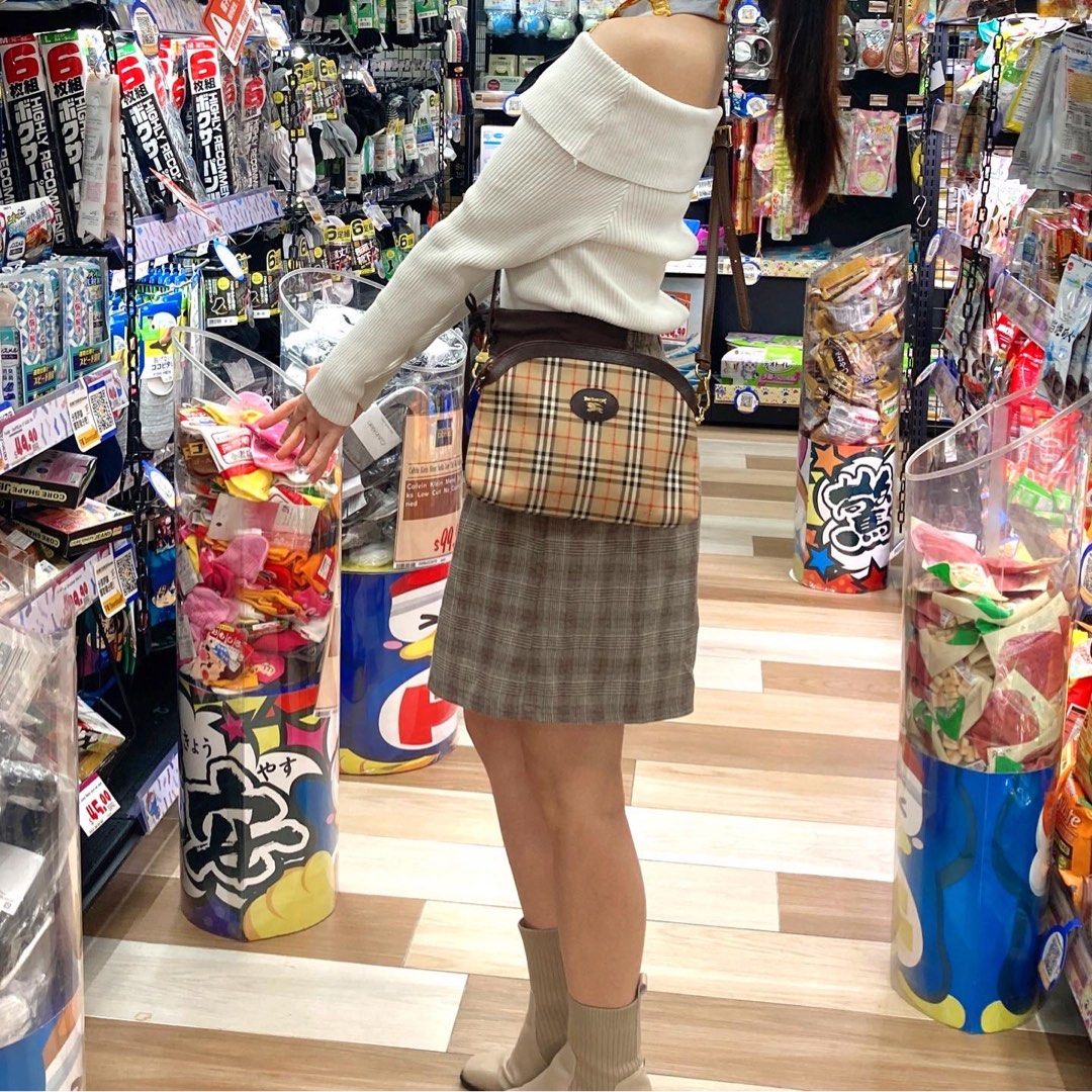 Burberry Vintage Check Pouch 經典格子包 (送新皮帶/鏈帶)