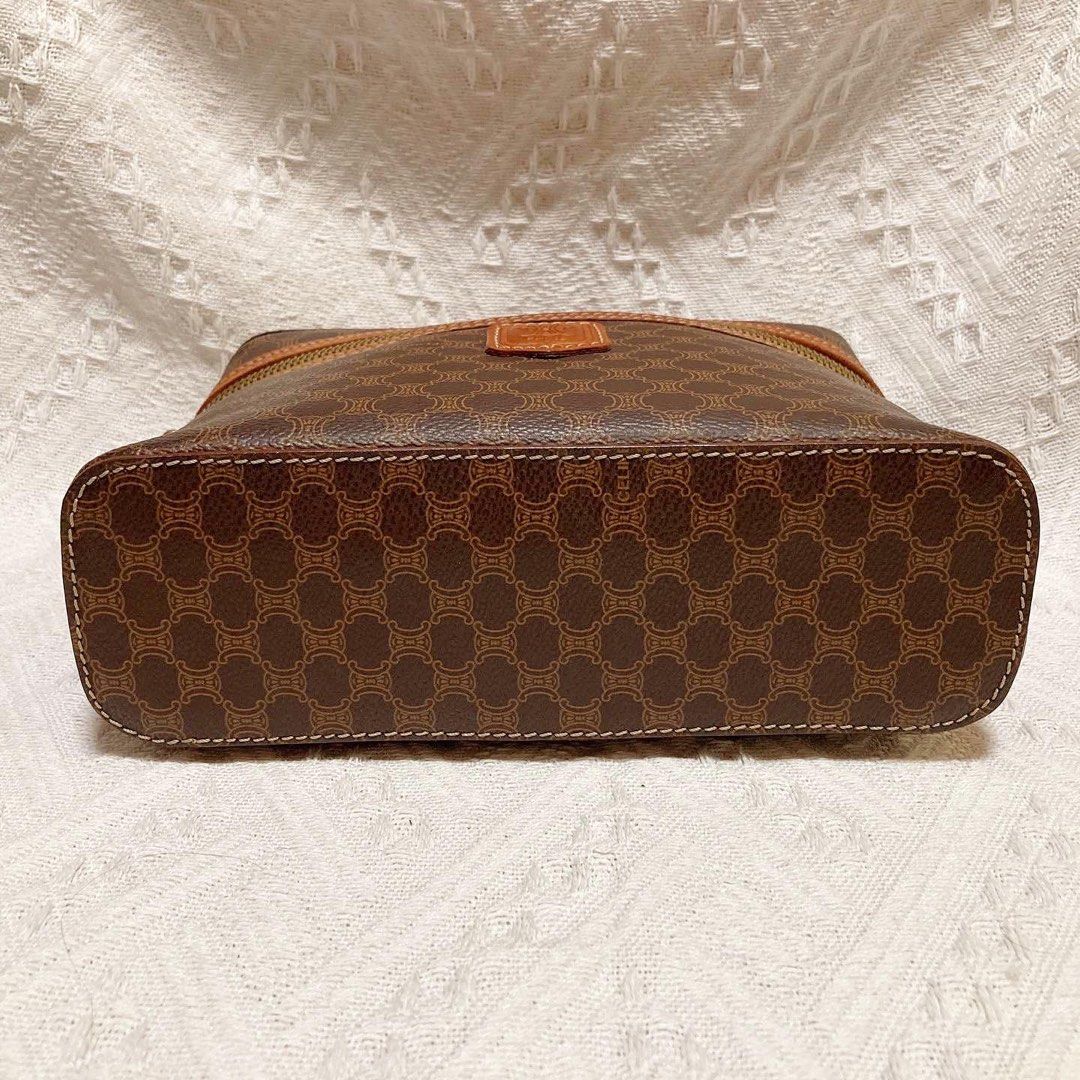 Celine Vintage Macadam Vanity Case 化妝包已配揹帶