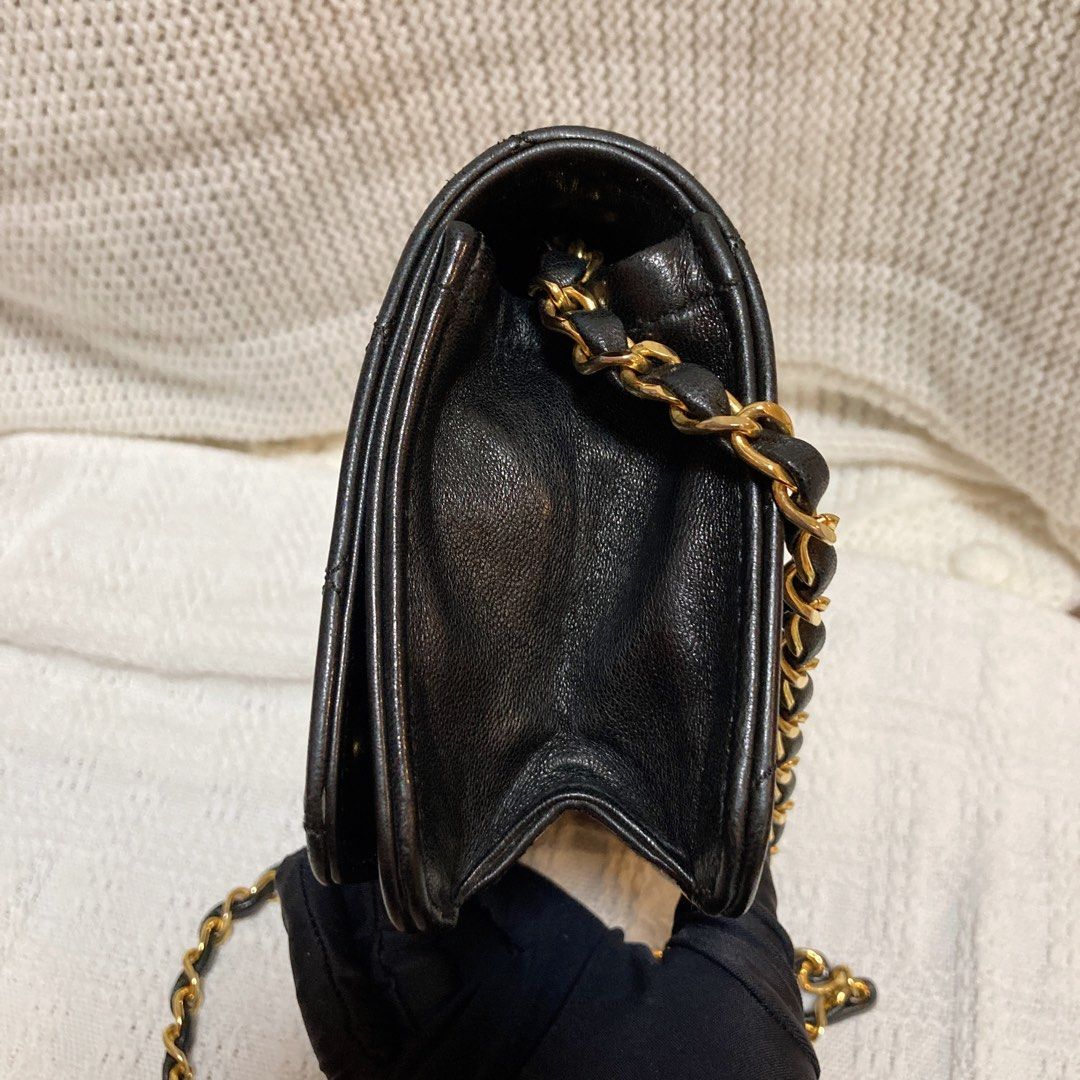 Chanel 19cm Full Flap Bag 手袋