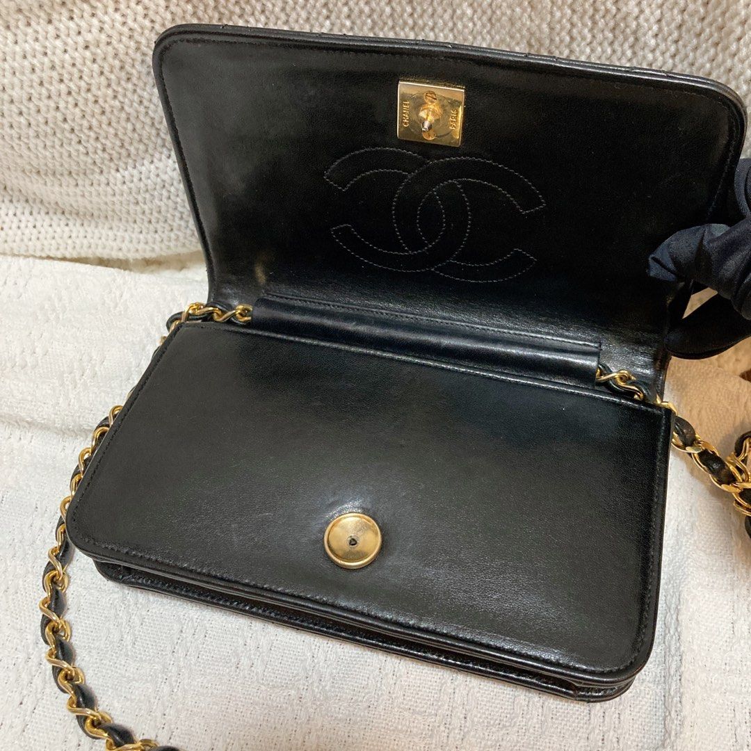 Chanel 19cm Full Flap Bag 手袋